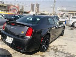 کرایسلەر 300